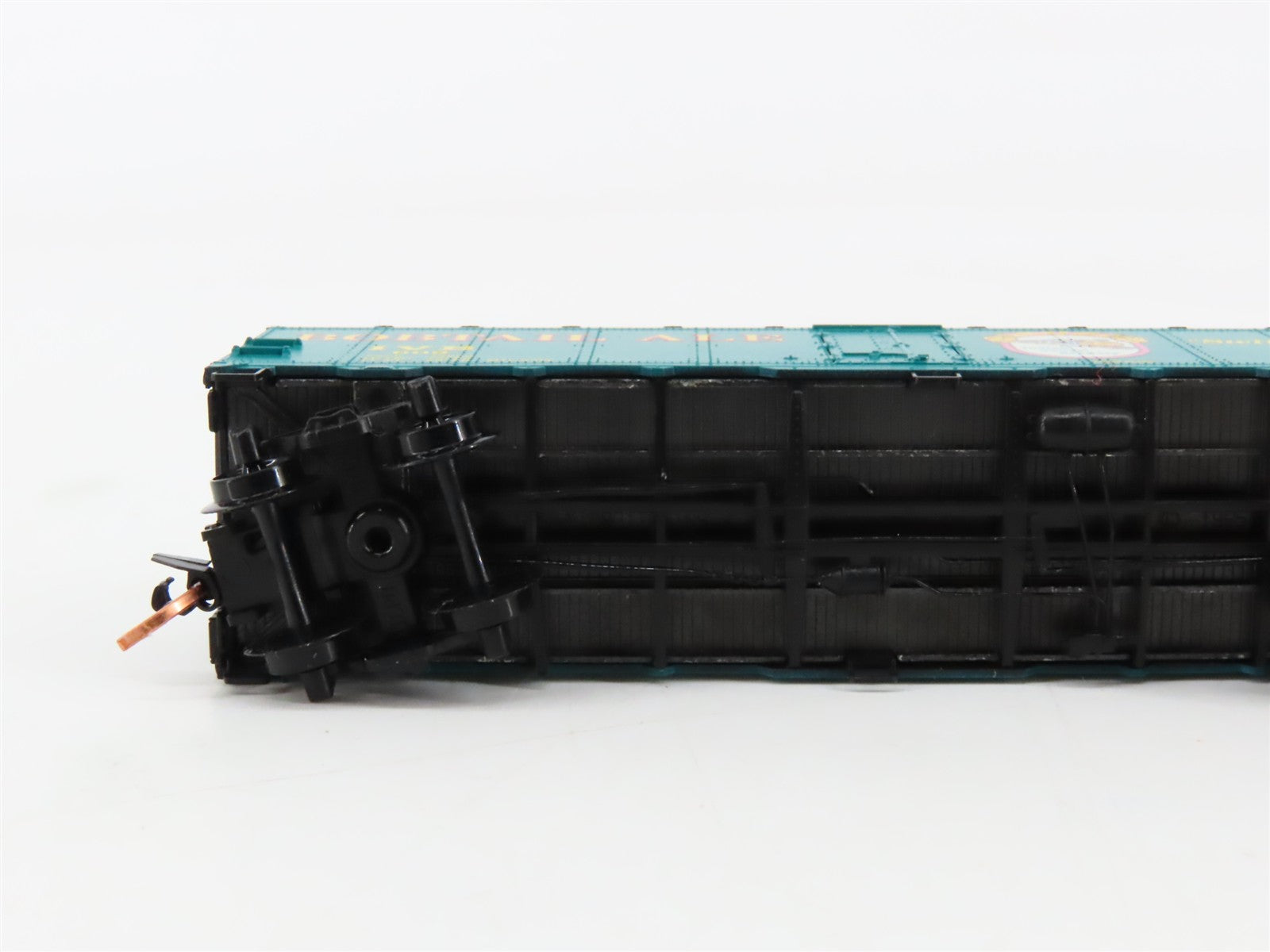 N Scale Micro-Trains MTL 59130 IVB Indian Valley Brewery 40' Reefer 609 RTR