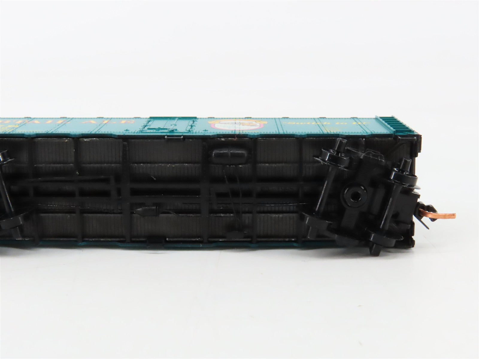N Scale Micro-Trains MTL 59130 IVB Indian Valley Brewery 40' Reefer 609 RTR