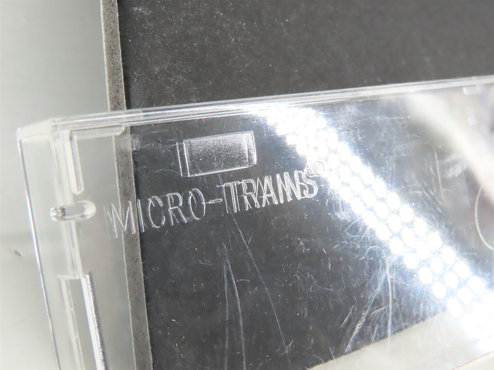 N Scale Micro-Trains MTL 20010 GTW Grand Trunk Western 40' Box Car 516771 RTR