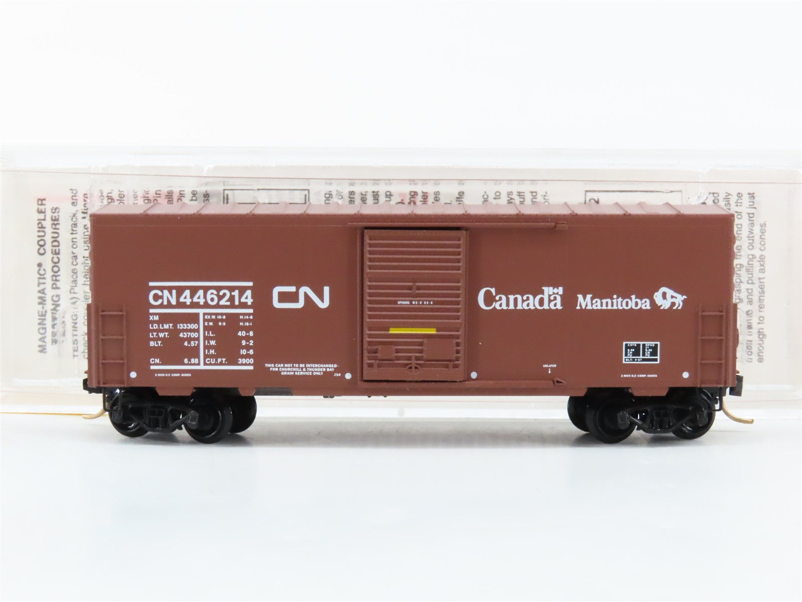N Scale Micro-Trains MTL 24280 CN Canadian National 40' Box Car 446214 RTR