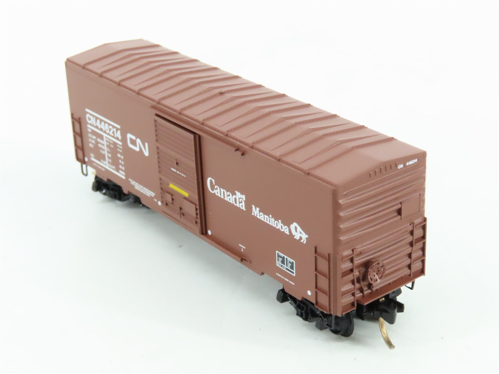 N Scale Micro-Trains MTL 24280 CN Canadian National 40' Box Car 446214 RTR