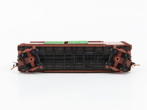N Scale Micro-Trains MTL 23260 Duluth, Winnipeg & Pacific 40' Box Car RTR