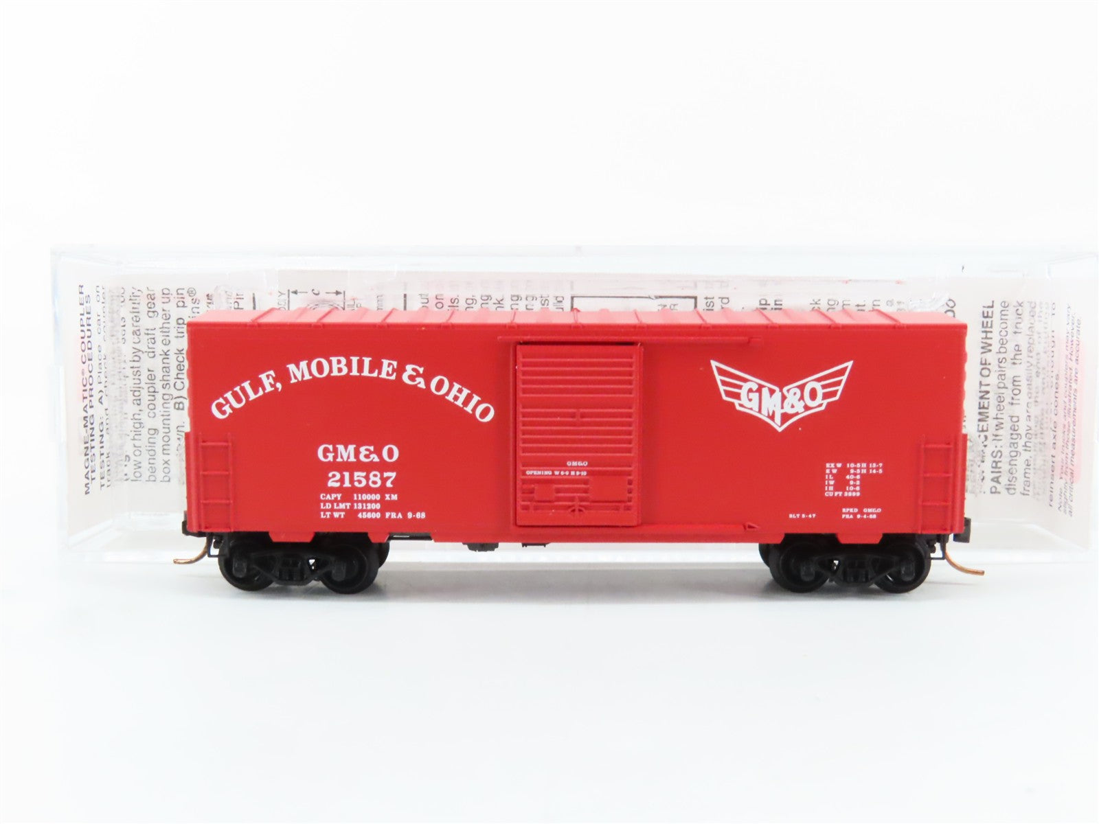 N Scale Micro-Trains MTL 24240 GM&O Gulf, Mobile & Ohio 40' Box Car 21587 RTR