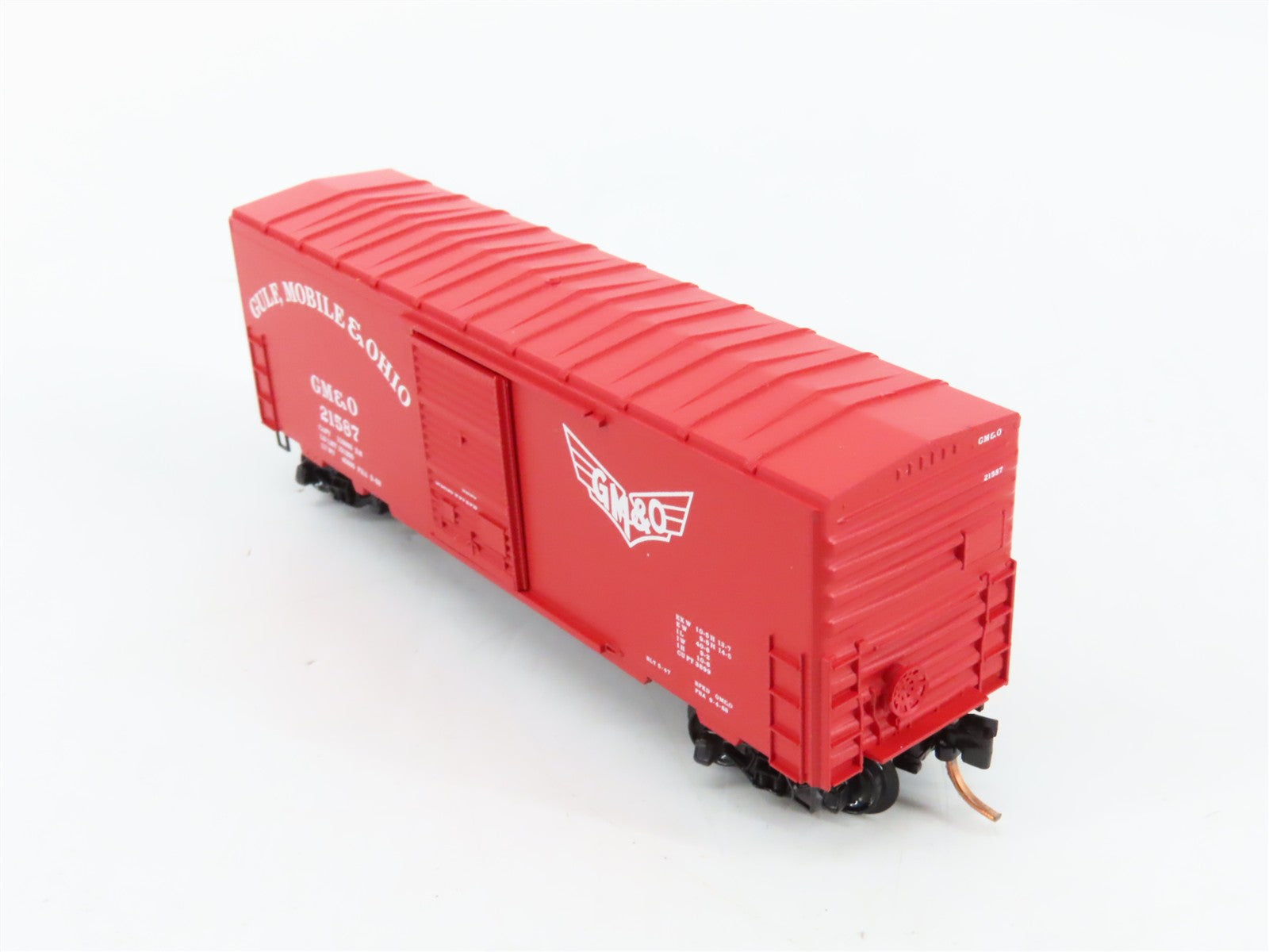 N Scale Micro-Trains MTL 24240 GM&O Gulf, Mobile & Ohio 40' Box Car 21587 RTR