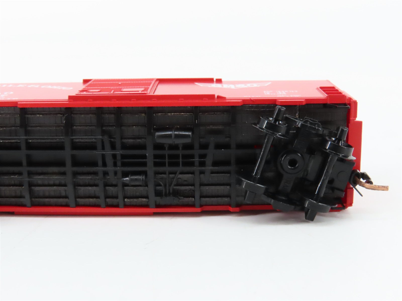 N Scale Micro-Trains MTL 24240 GM&O Gulf, Mobile & Ohio 40' Box Car 21587 RTR
