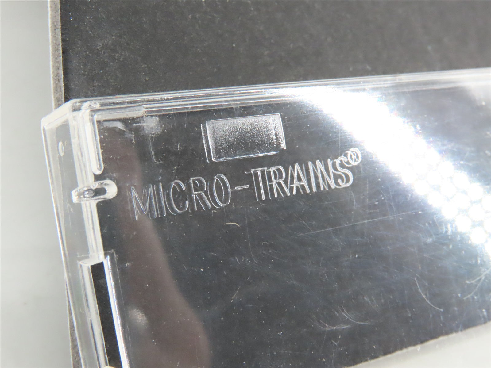 N Scale Micro-Trains MTL 24240 GM&O Gulf, Mobile & Ohio 40' Box Car 21587 RTR