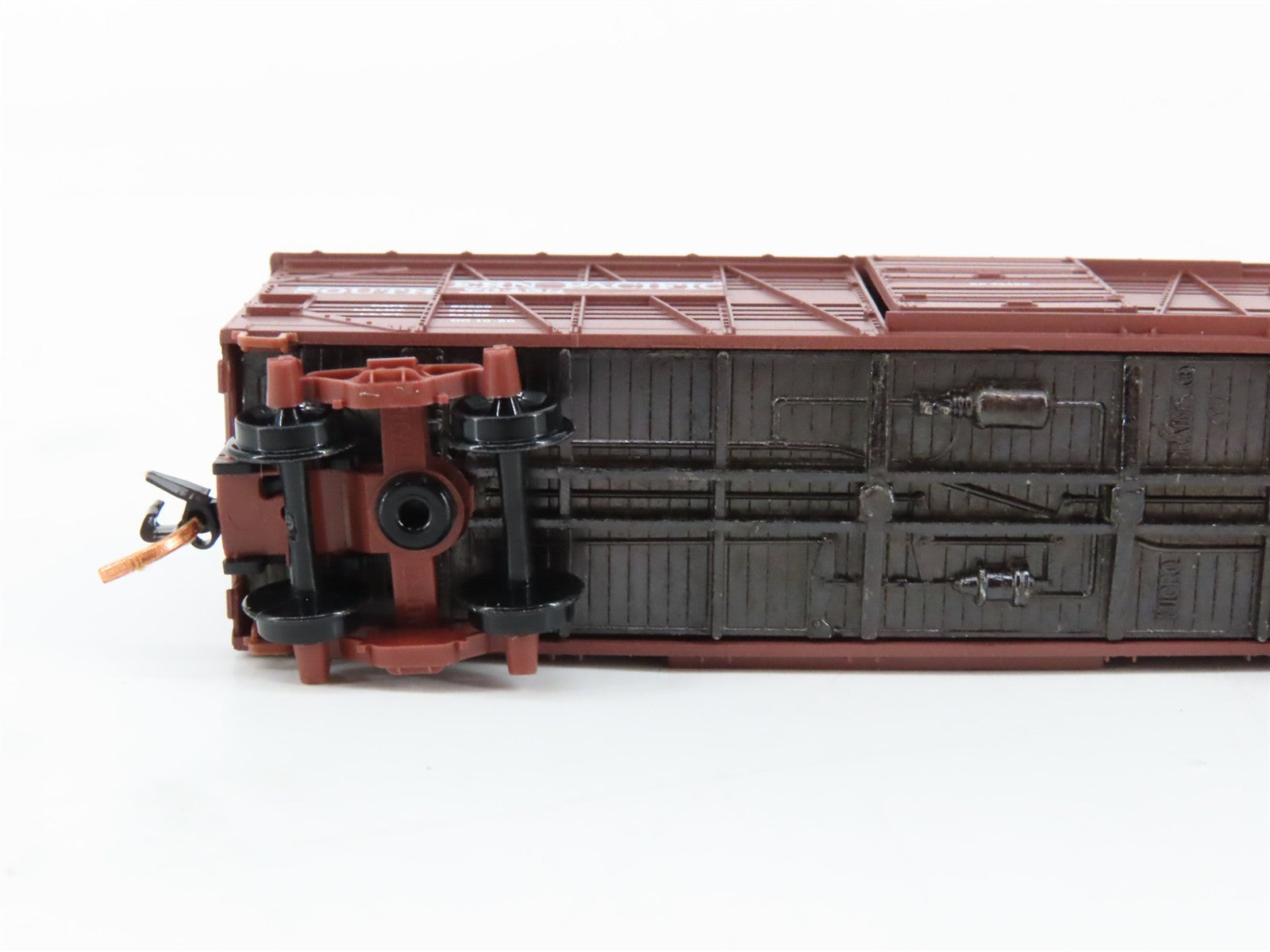 N Scale Micro-Trains MTL 03500251 SP Southern Pacific 40' Stock Car 73458 RTR