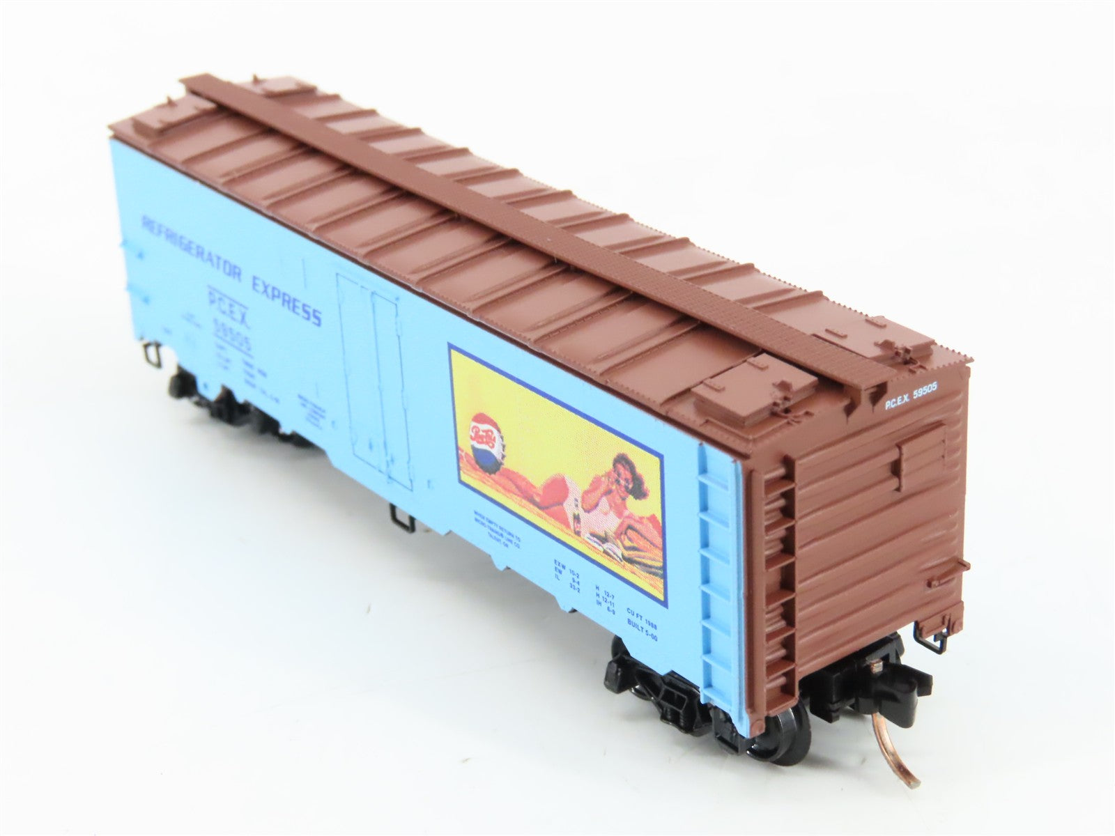 N Scale Micro-Trains MTL 59550 PCEX Pepsi-Cola 40' Reefer 59505 RTR