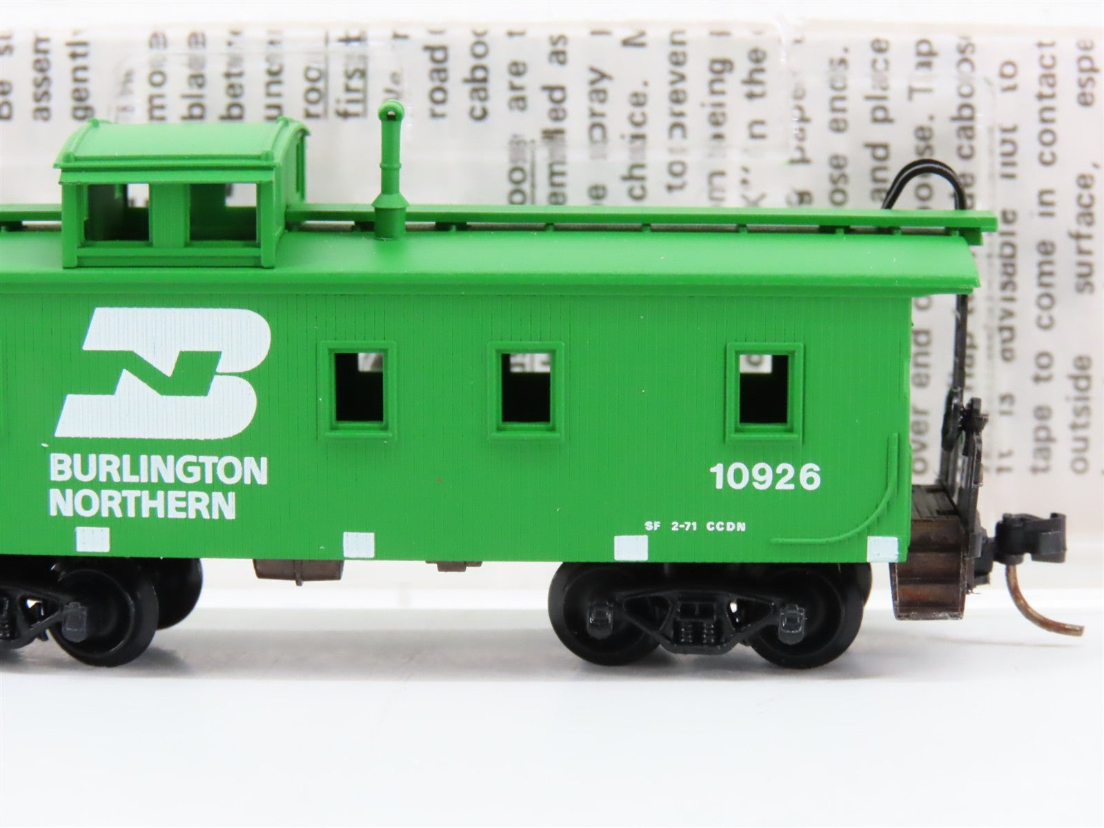 N Scale Micro-Trains MTL 51090 Burlington Northern 34' Wood-Sheathed Caboose RTR