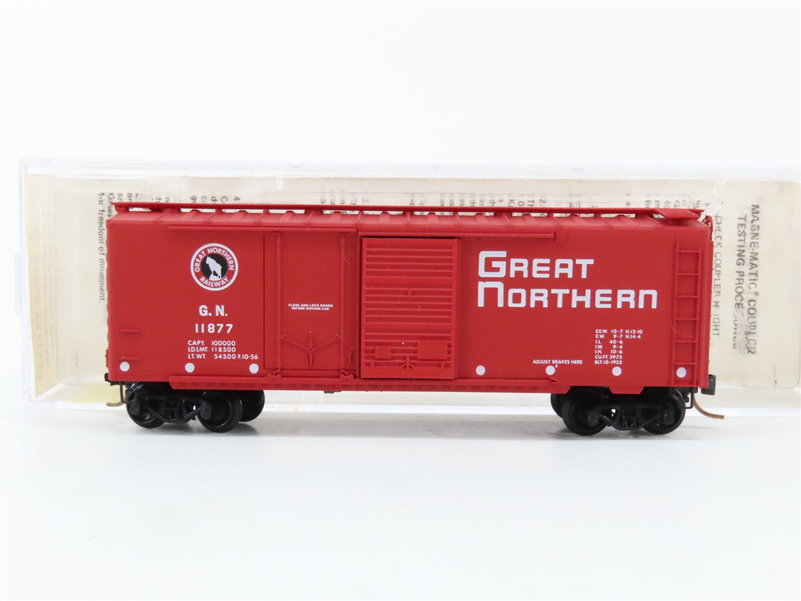 N Scale Micro-Trains MTL 22020 GN Great Northern 40' Box Car 11877 RTR