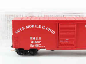 N Scale Micro-Trains MTL 24240 GM&O Gulf, Mobile & Ohio 40' Box Car 21587 RTR