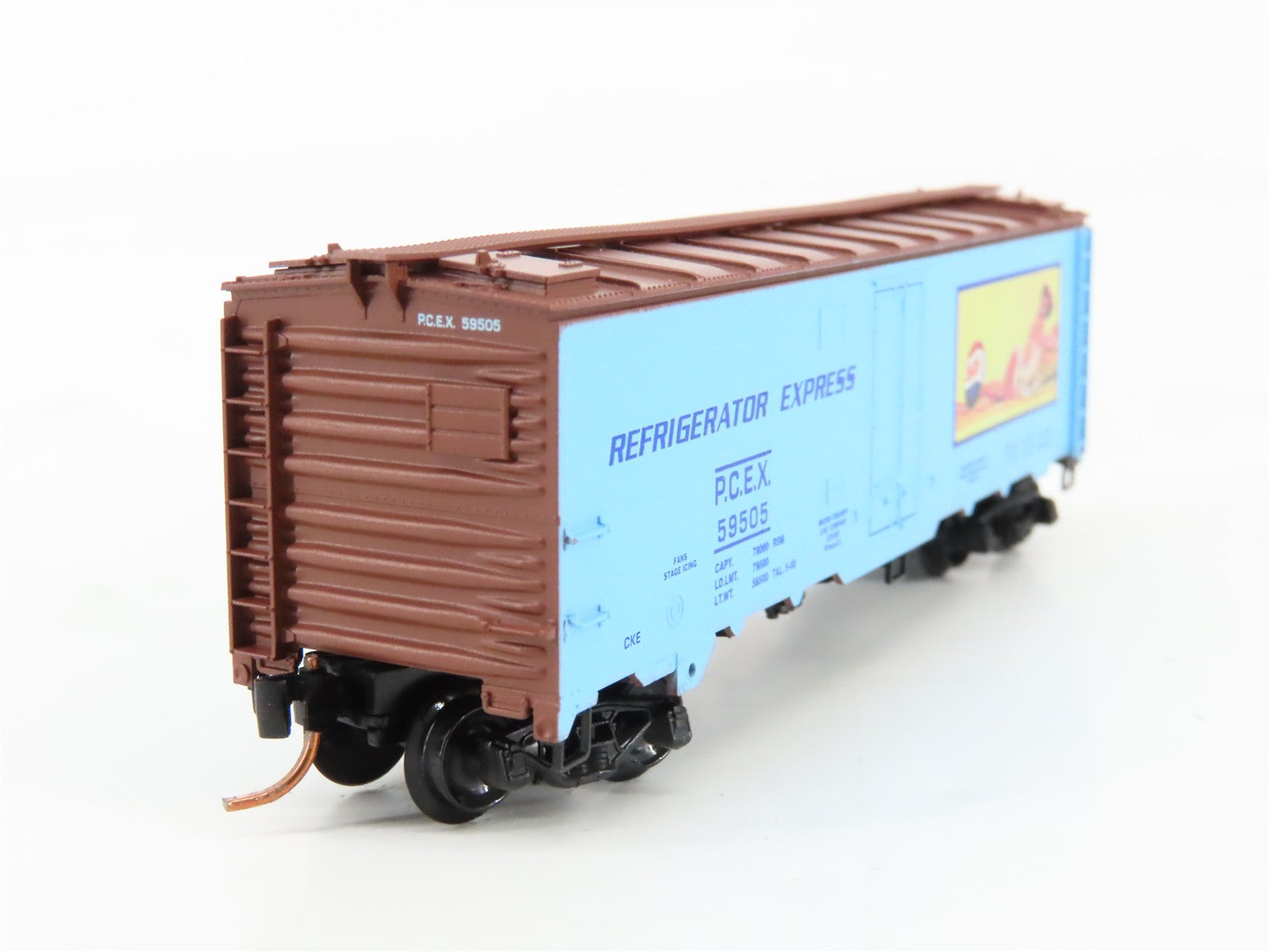 N Scale Micro-Trains MTL 59550 Pepsi-Cola 40' Ice Reefer Factory Interior RTR