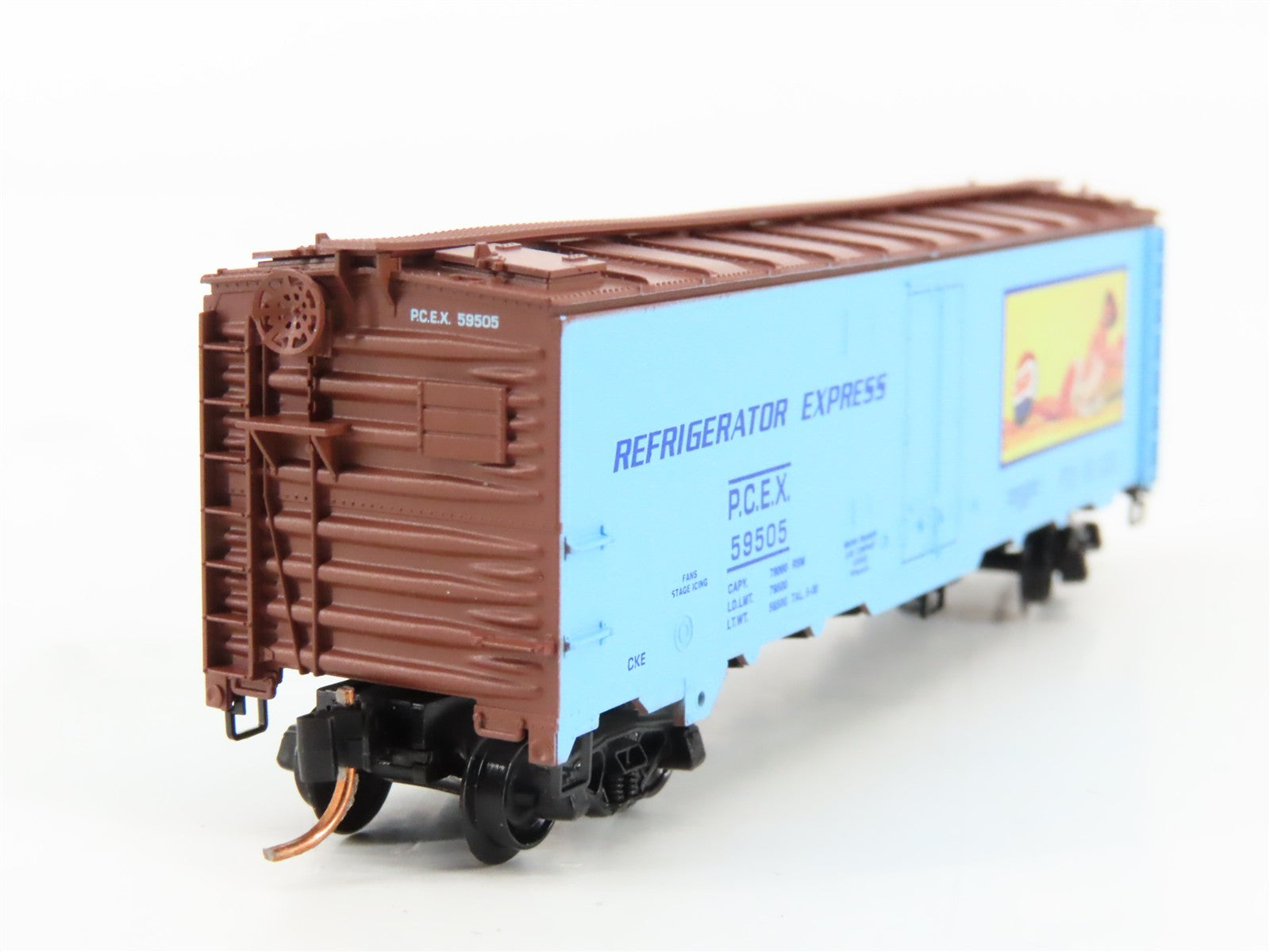 N Scale Micro-Trains MTL 59550 Pepsi-Cola 40' Ice Reefer Factory Interior RTR