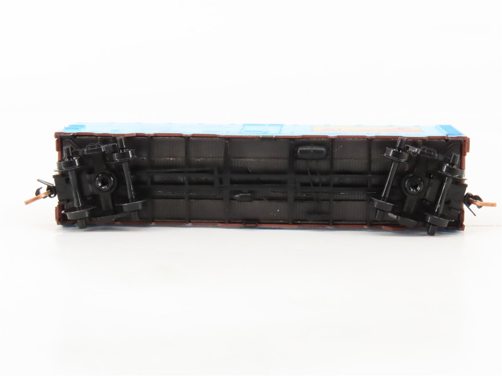 N Scale Micro-Trains MTL 59550 Pepsi-Cola 40' Ice Reefer Factory Interior RTR
