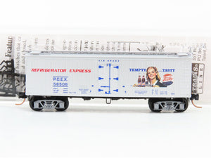 N Scale Micro-Trains MTL 58560 Pepsi Cola 36' Wood Sheathed Ice Reefer RTR