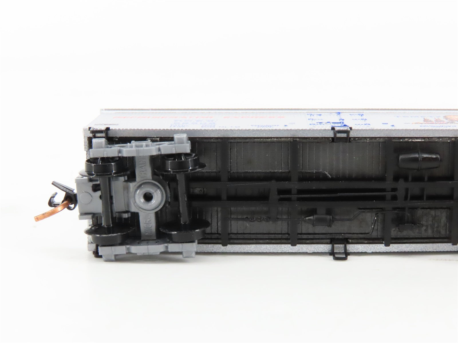 N Scale Micro-Trains MTL 58560 Pepsi Cola 36' Wood Sheathed Ice Reefer RTR