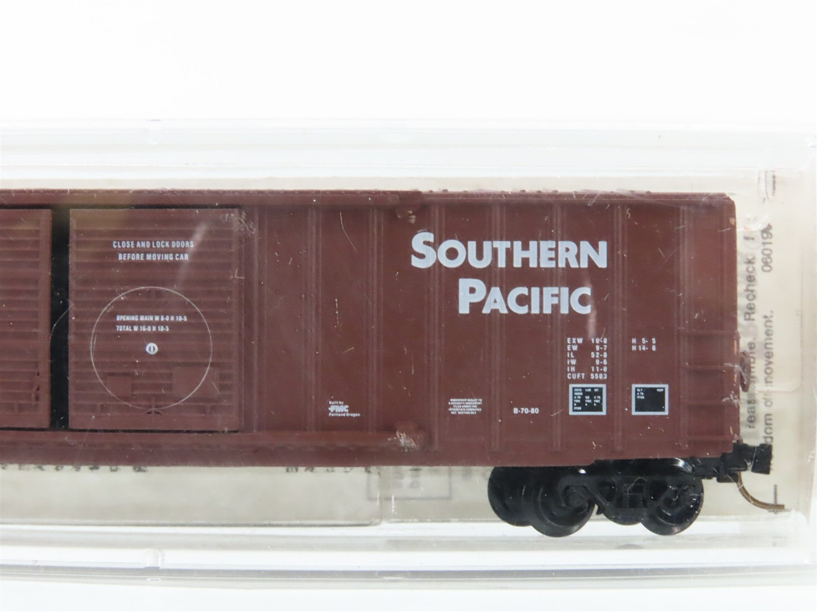 N Scale Micro-Trains MTL 30050 SP Southern Pacific 50' Box Car 246535 RTR