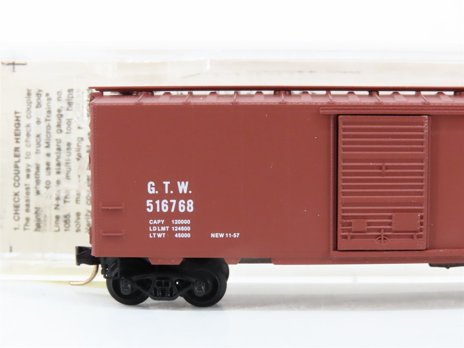 N Kadee Micro-Trains MTL 20010 GTW Grand Trunk Western 40' Box Car 516768 RTR