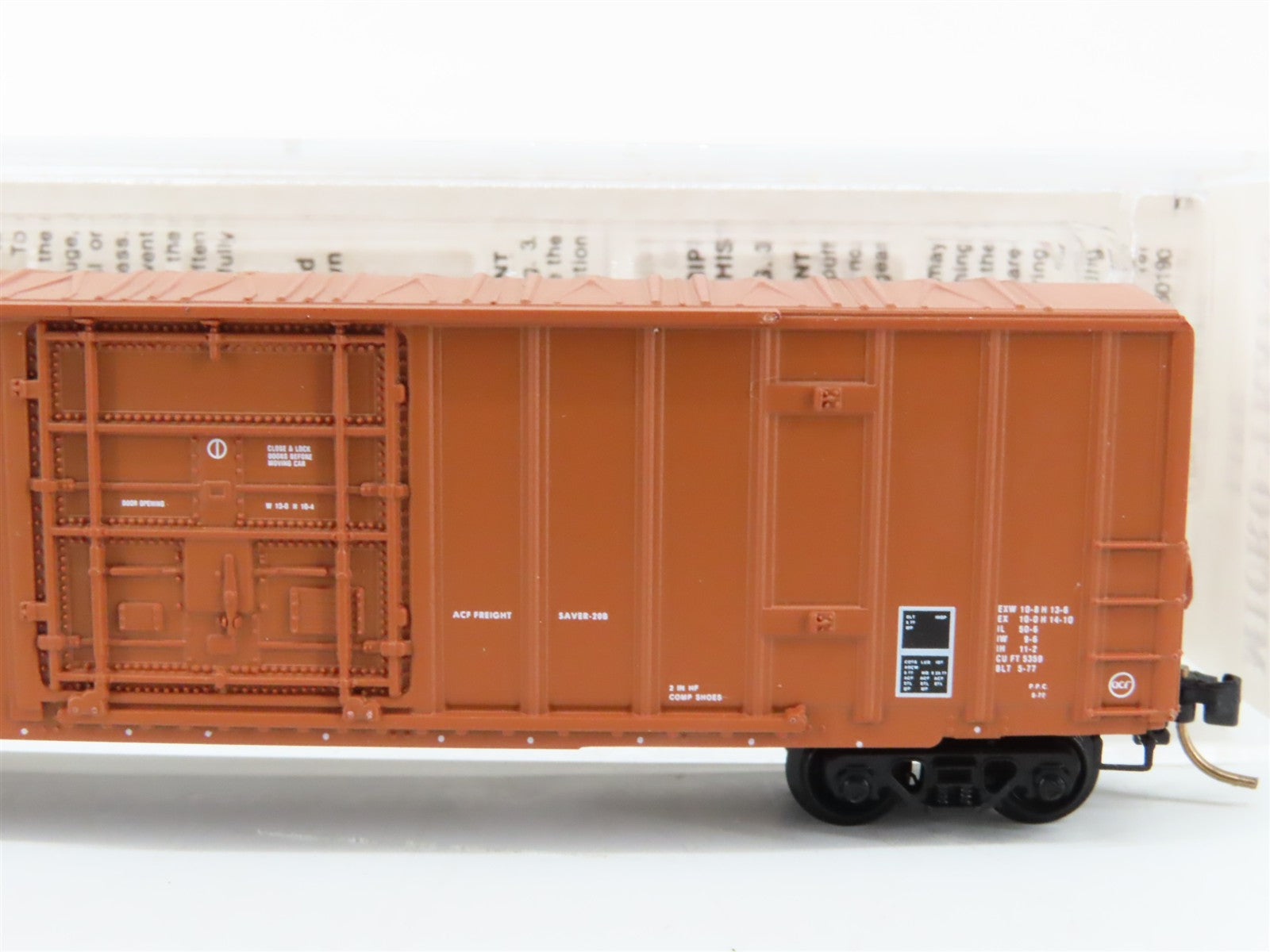 N Scale Micro-Trains MTL 27190 KCS Kansas City Southern 50' Box Car 117307 RTR
