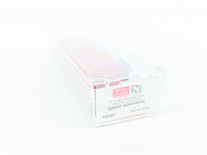 N Scale Micro-Trains MTL 43040 GN Great Northern 40' Box Car 30353 RTR