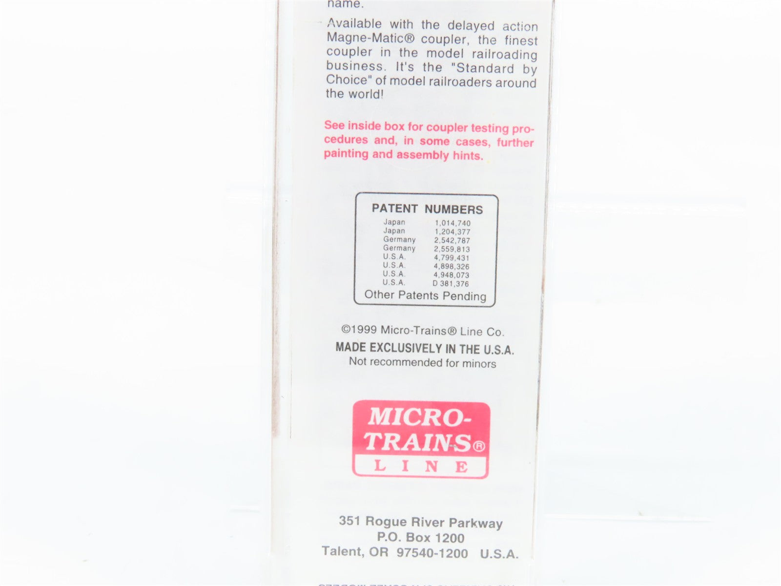 N Scale Micro-Trains MTL 20206 C.N. Canadian National 40' Box Car 521992 RTR