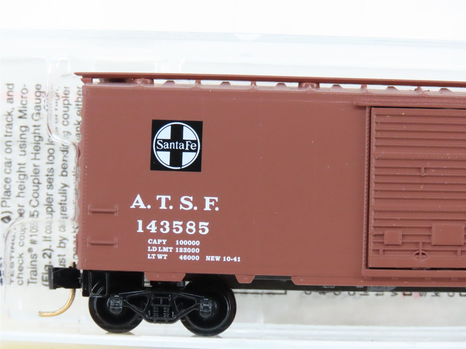 N Scale Micro-Trains MTL 20060 ATSF Santa Fe 40' Box Car 143585 RTR