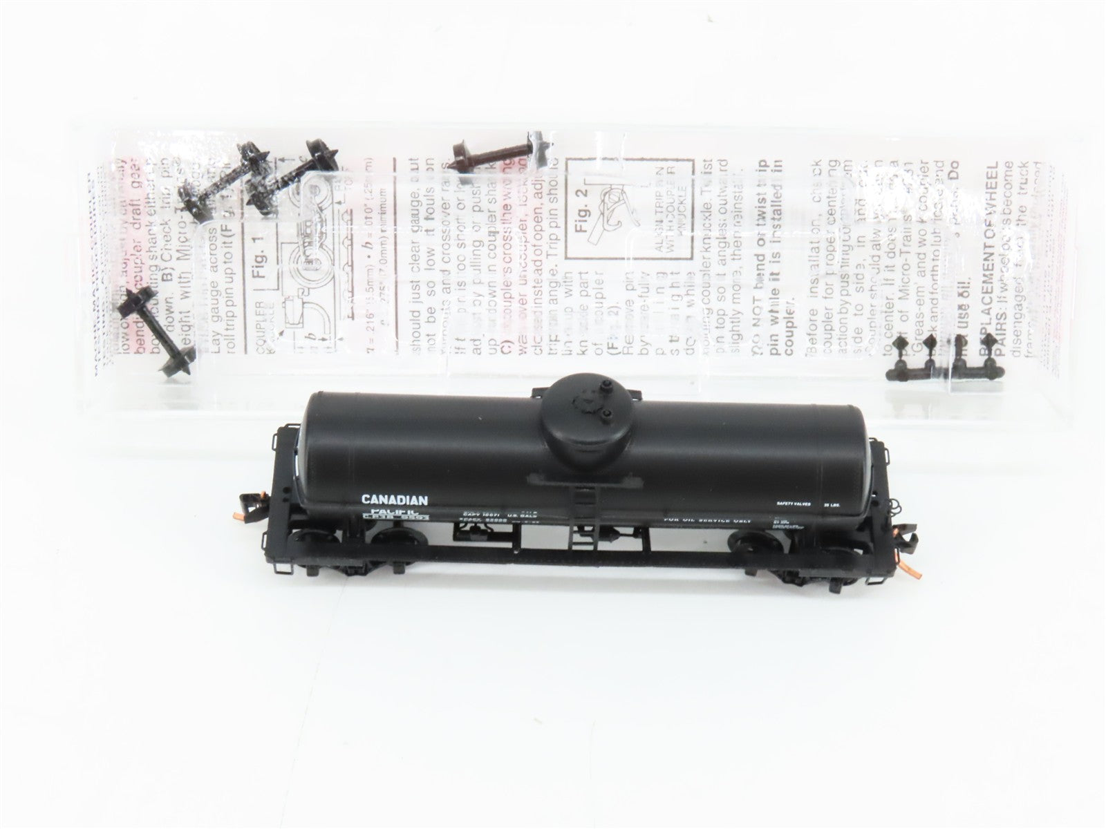 N Scale Micro-Trains MTL 65590 CP Canadian Pacific 39' Tank Car 389593 RTR