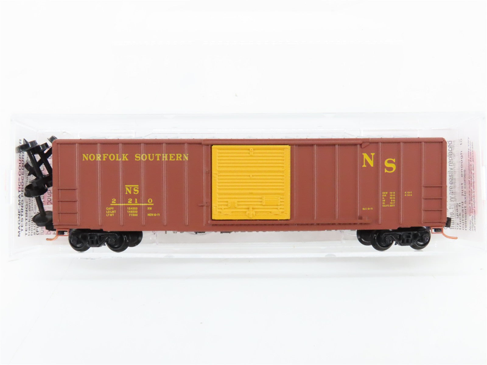 N Scale Micro-Trains MTL 25660 NS Norfolk Southern 50' Box Car 2210 RTR