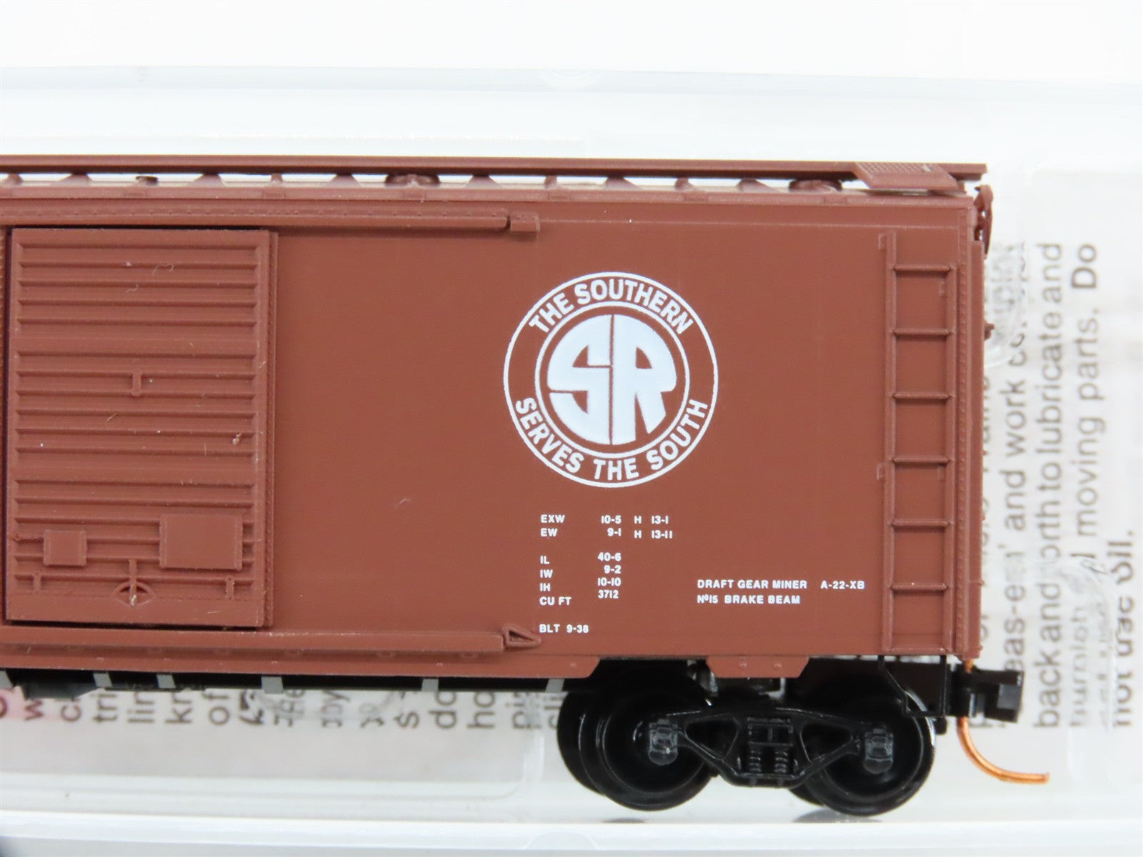 N Scale Micro-Trains MTL 02000530 Southern Railway 40' Box Car 10043 RTR