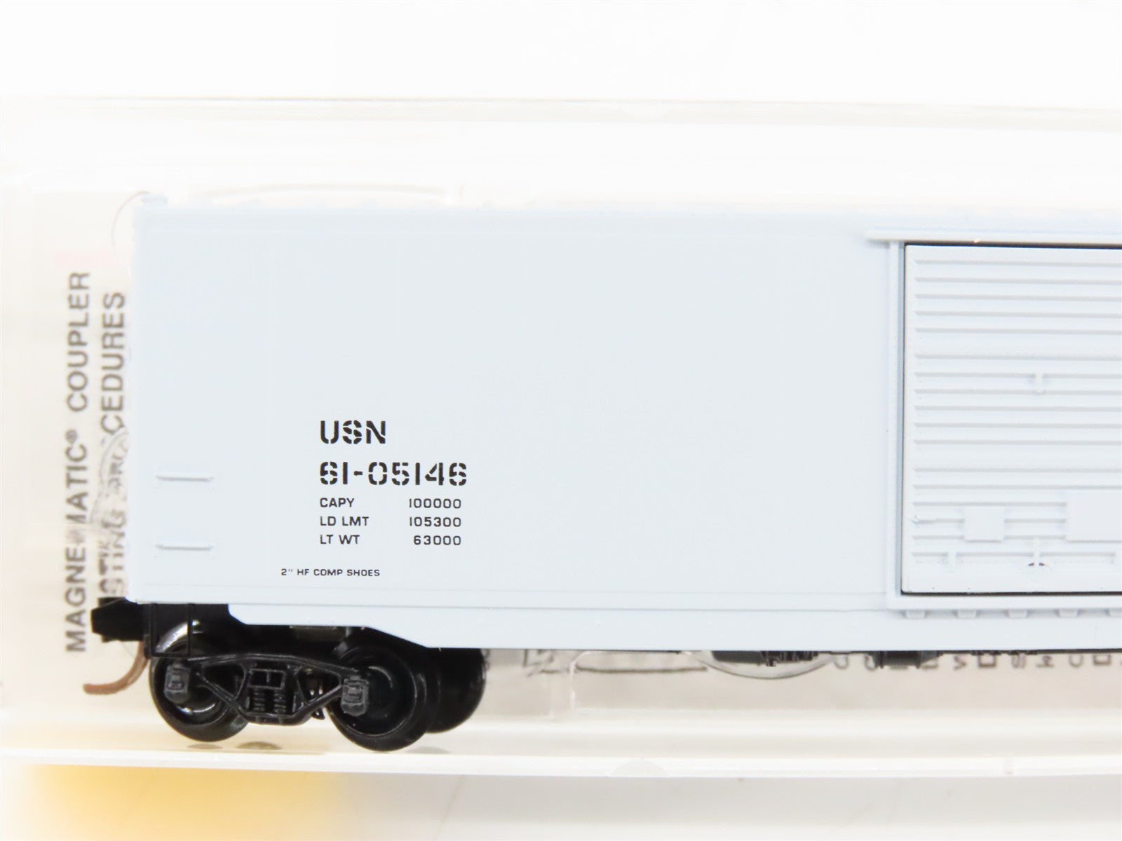 N Scale Micro-Trains MTL 77040 USN United States Navy 50' Box Car 61-05146 RTR