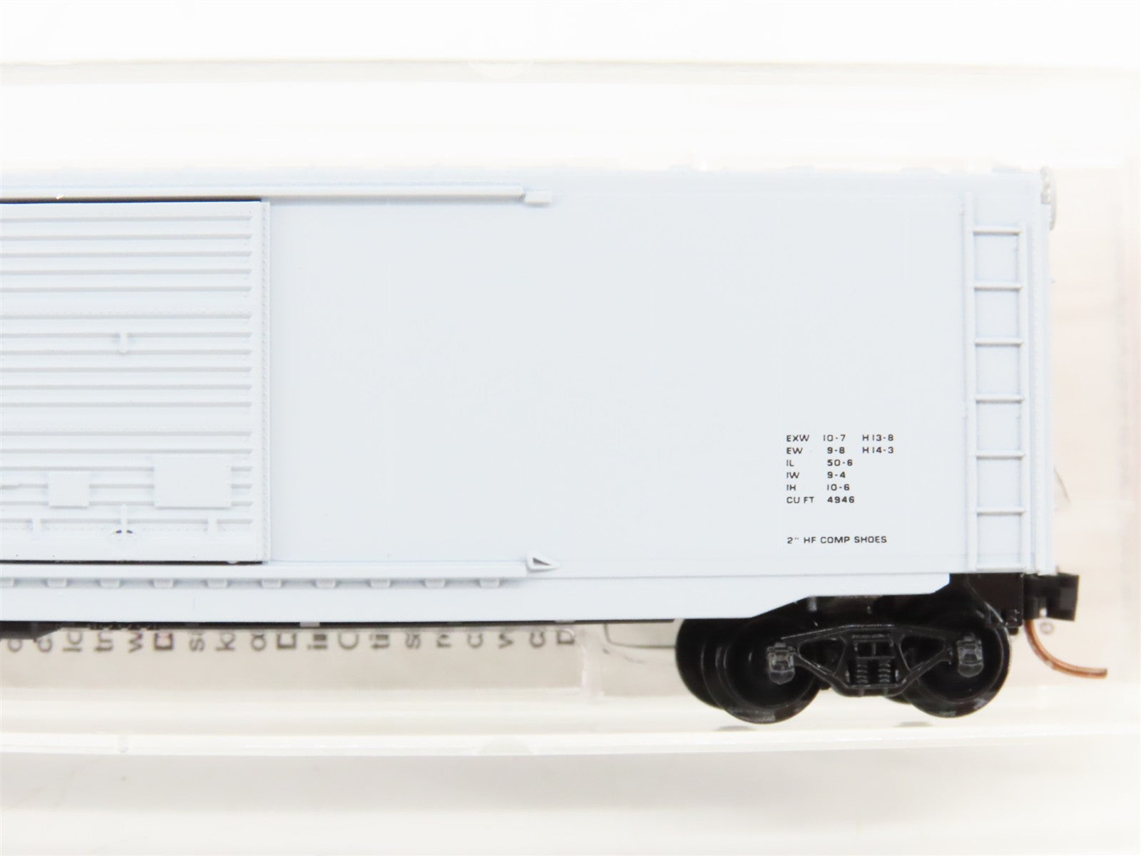 N Scale Micro-Trains MTL 77040 USN United States Navy 50' Box Car 61-05146 RTR