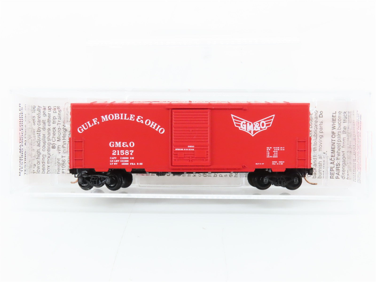 N Scale Micro-Trains MTL 24240 GM&O Gulf, Mobile & Ohio 40' Box Car 21587 RTR