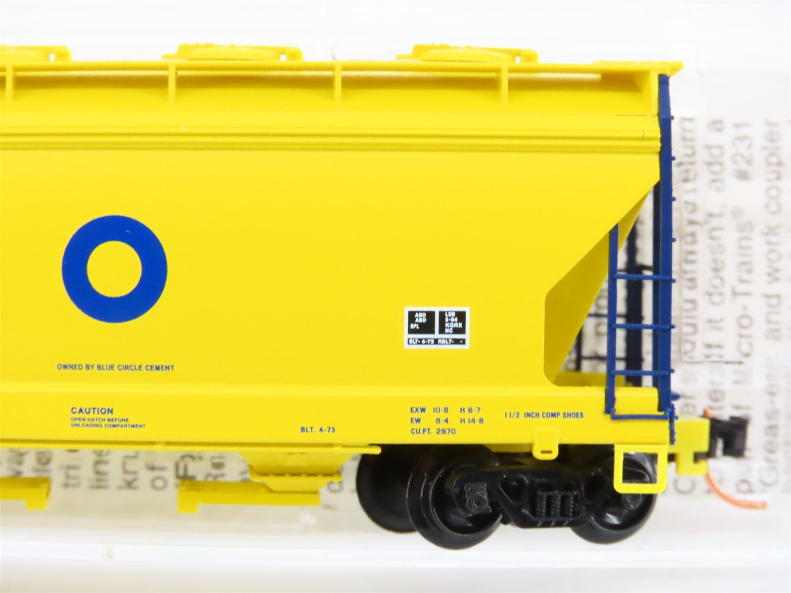 N Scale Micro-Trains MTL 92140 BCAX Blue Circle Cement 2-Bay Covered Hopper RTR