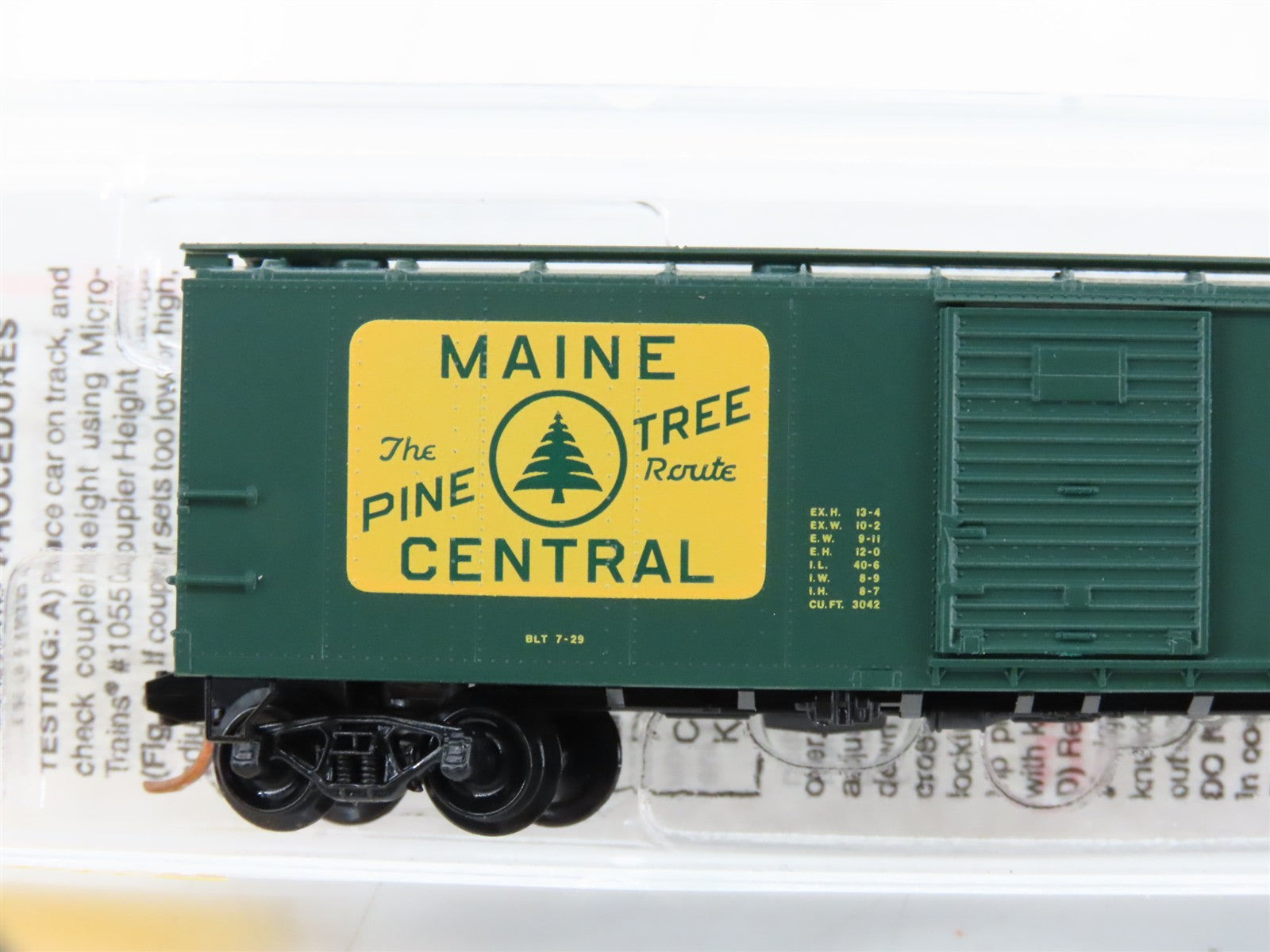 N Scale Micro-Trains MTL 120040 MEC Maine Central 40' Box Car 5530 RTR