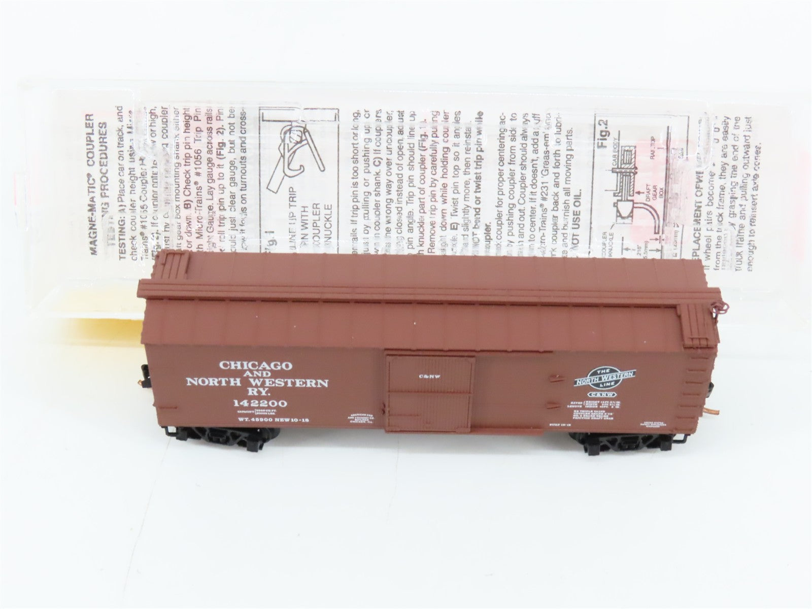 N Scale Micro-Trains MTL 39160 Chicago & North Western 40' Box Car RTR