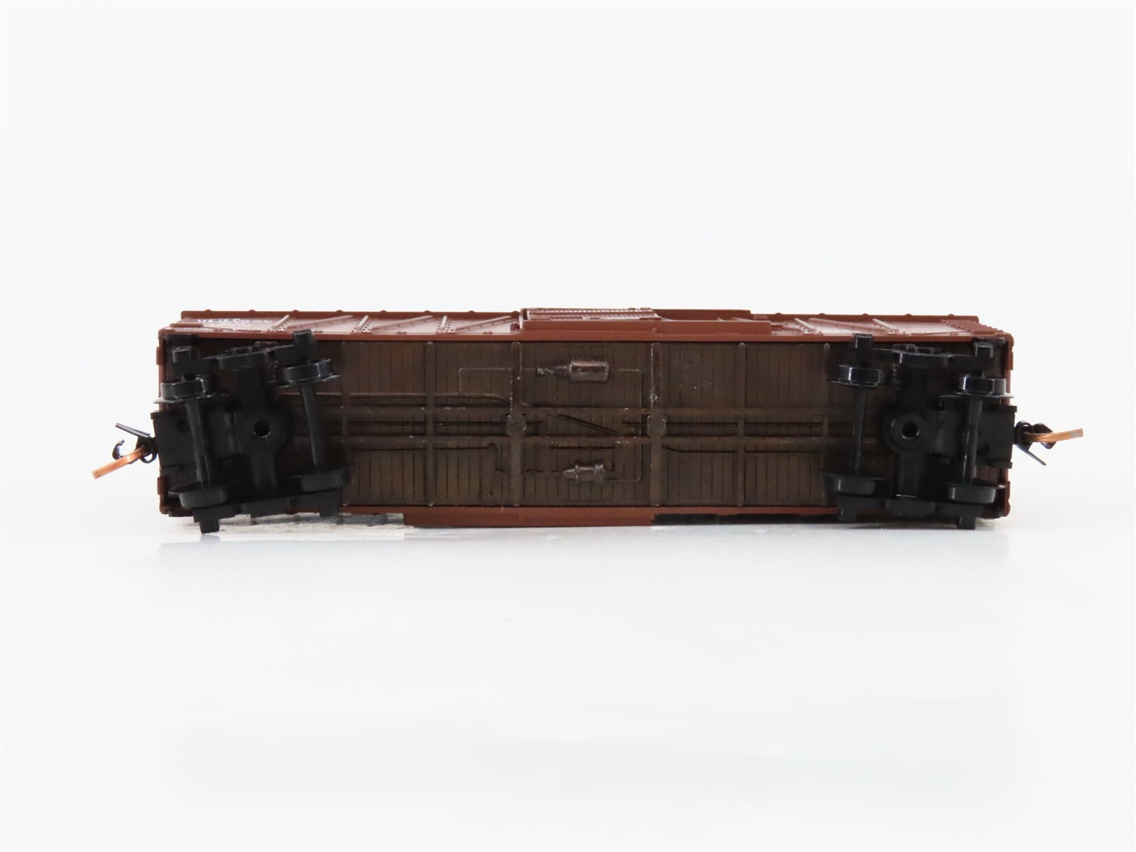 N Scale Micro-Trains MTL 28160 C.V. Central Vermont 40' Box Car 40014