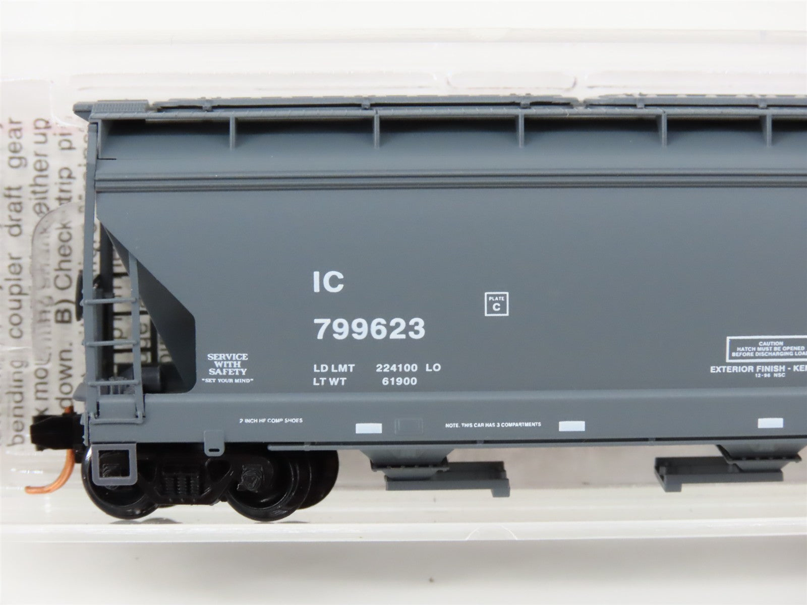 N Scale Micro-Trains MTL 94200 IC Illinois Central 3-Bay Covered Hopper 799623