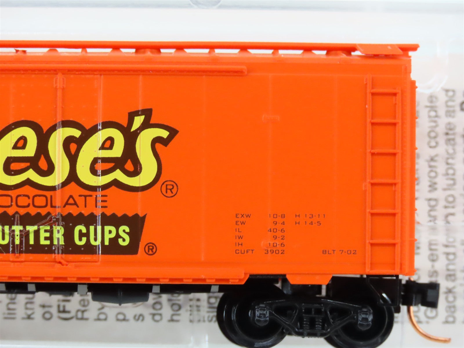 N Scale Micro-Trains MTL 21300 HFC Hershey's / Reese's 40' Box Car 7602