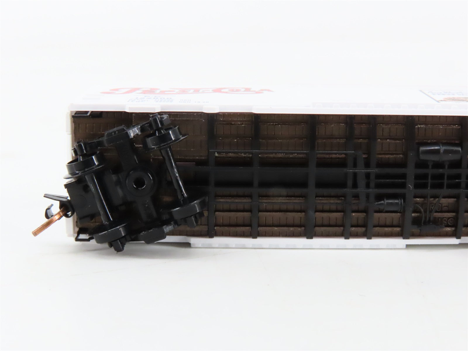 N Scale Micro-Trains MTL 21270 P.C. Pepsi-Cola 40' Box Car 122000