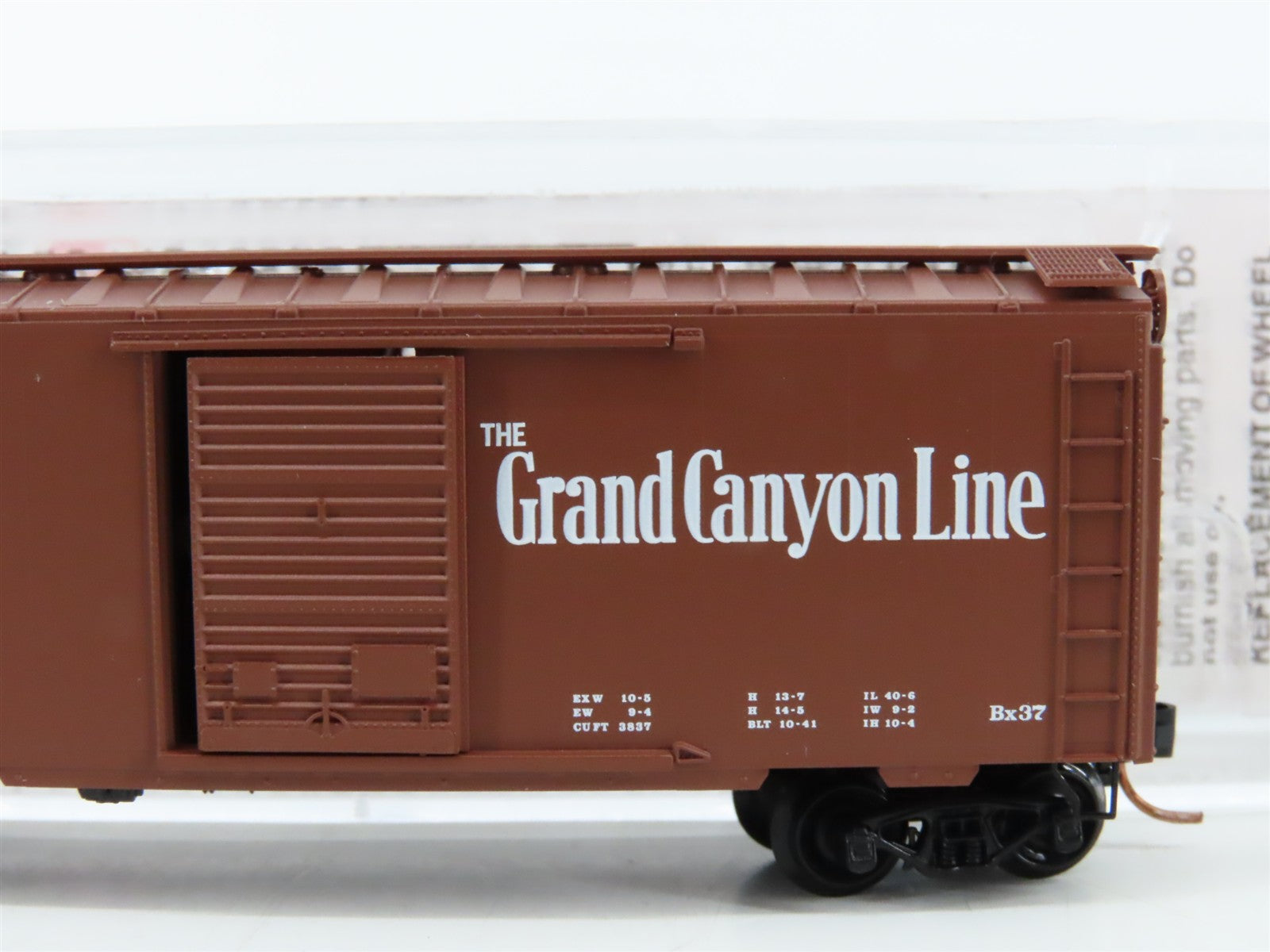 N Scale Micro-Trains MTL 20060 ATSF Santa Fe 40' Box Car 143582