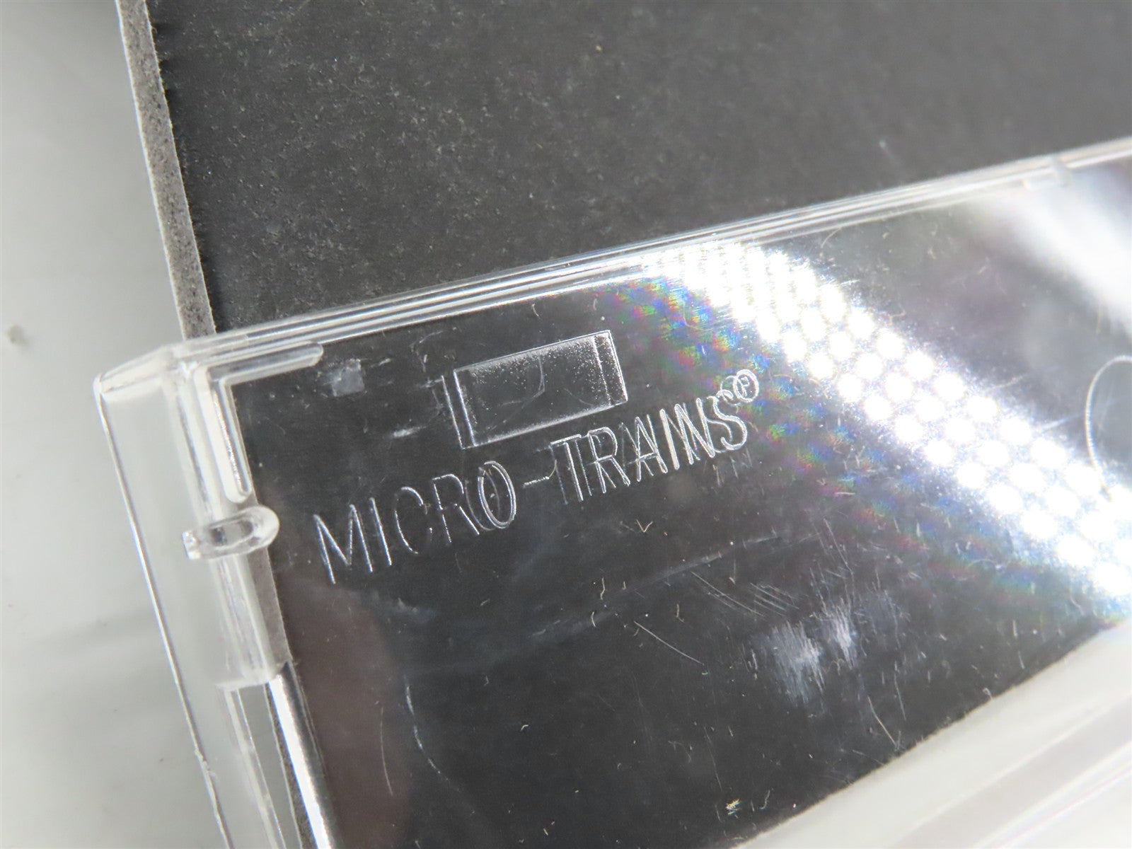 N Scale Micro-Trains MTL 93070 ACFX Cancarb 3-Bay Covered Hopper 74073