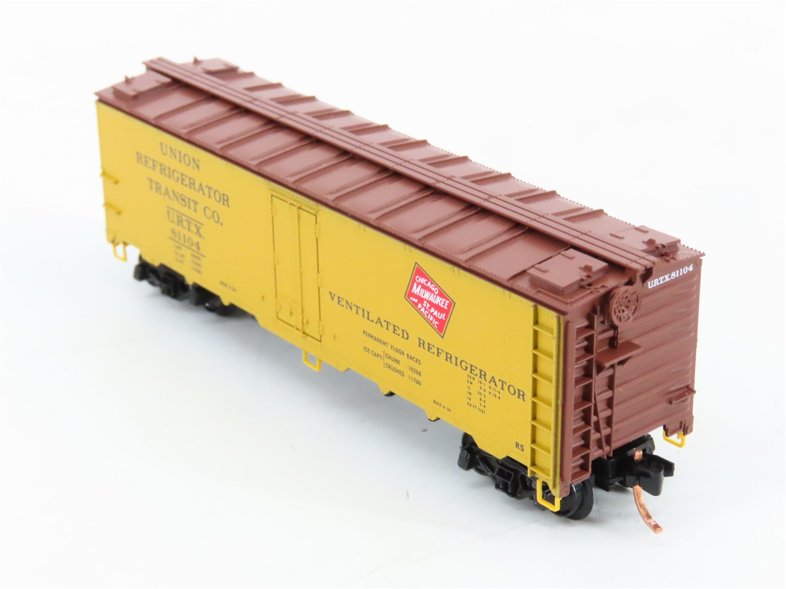 N Scale Micro-Trains MTL 59100 URTX Milwaukee Road 40' Reefer 81104