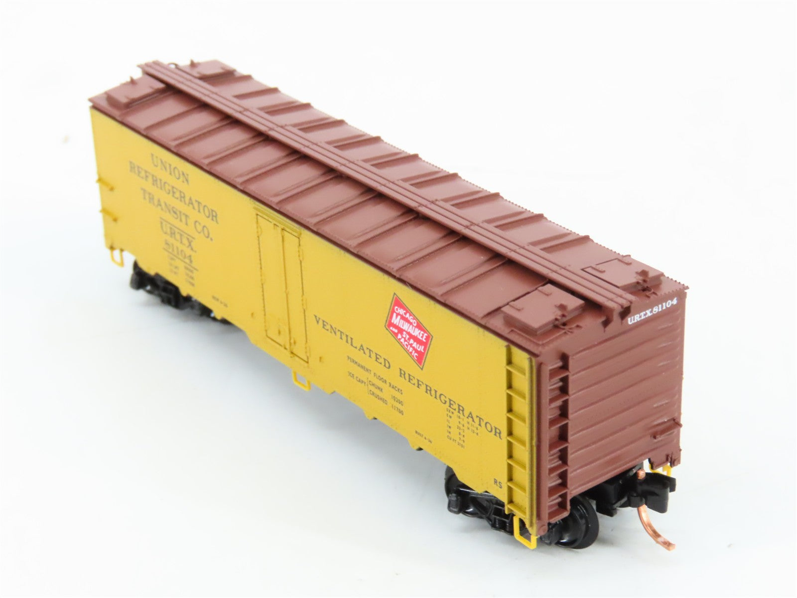 N Scale Micro-Trains MTL 59100 URTX Milwaukee Road 40' Reefer 81104