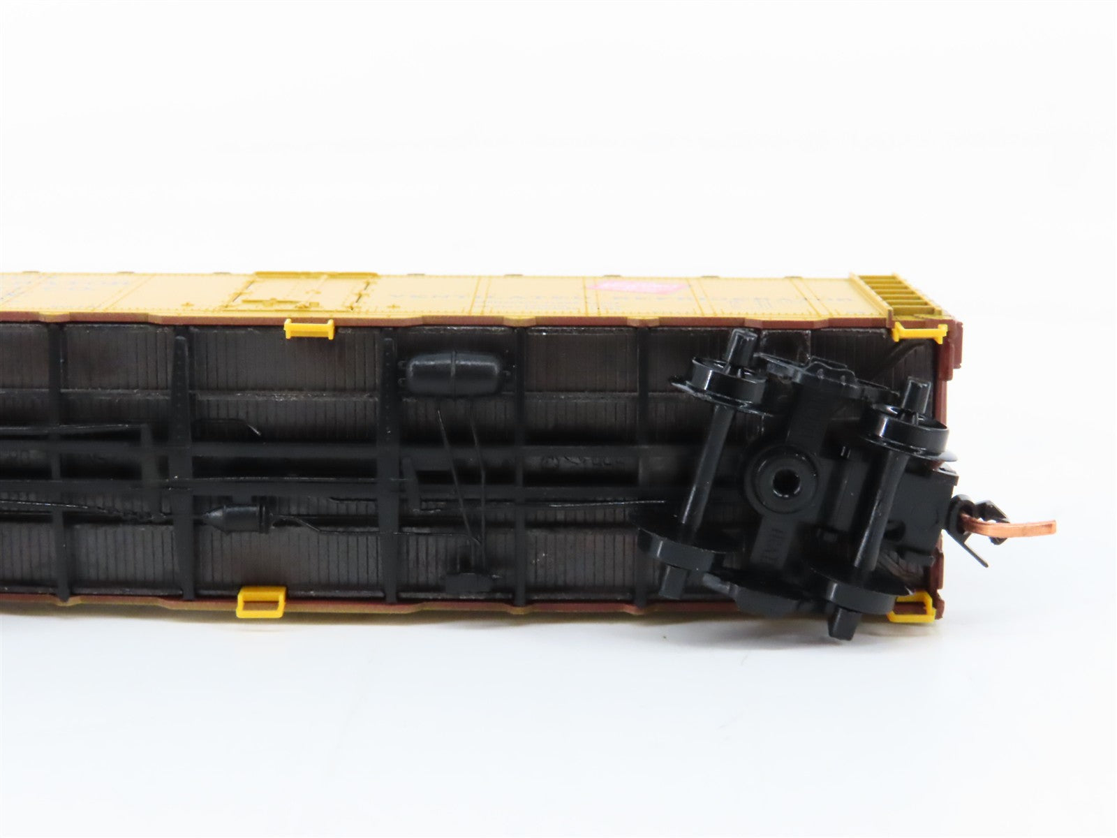 N Scale Micro-Trains MTL 59100 URTX Milwaukee Road 40' Reefer 81104