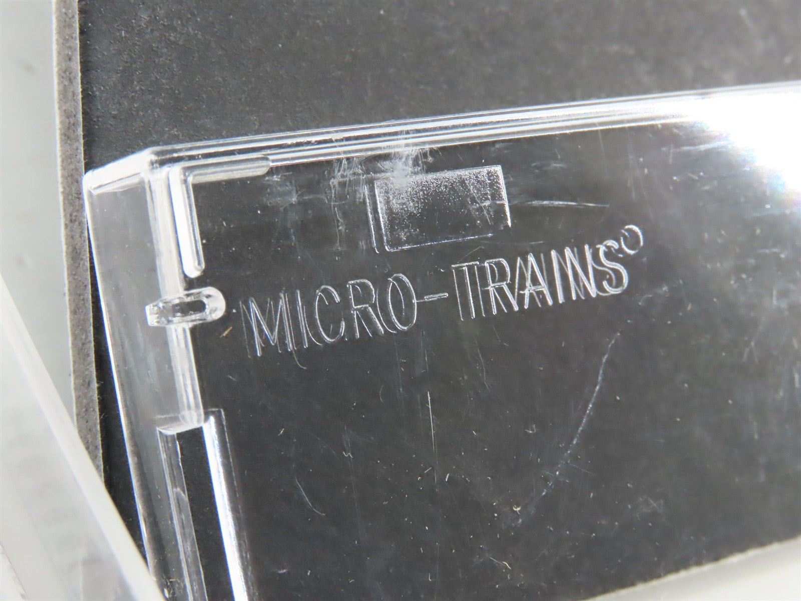 N Scale Micro-Trains MTL 55490 RDG Reading 33' 2-Bay Hopper 86585