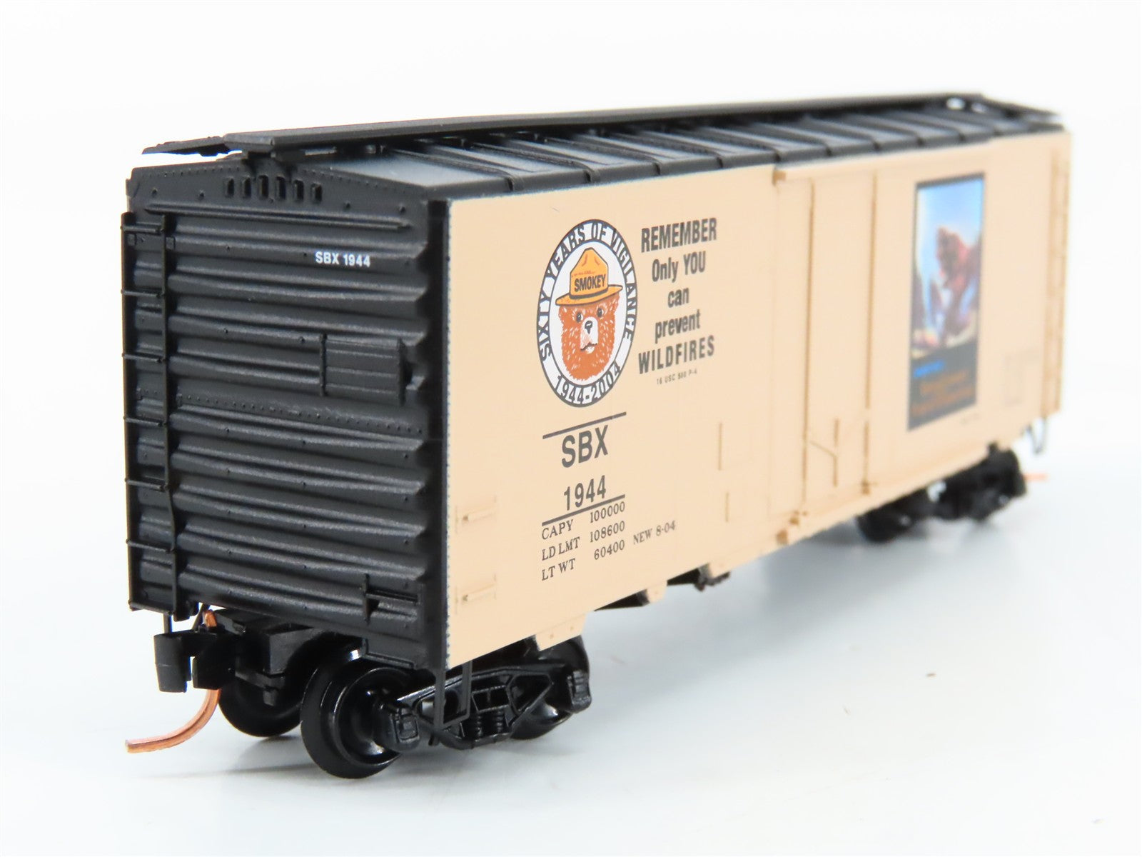 N Scale Micro-Trains MTL 21480 SBX Smokey Bear 40' Plug Door Box Car 1944