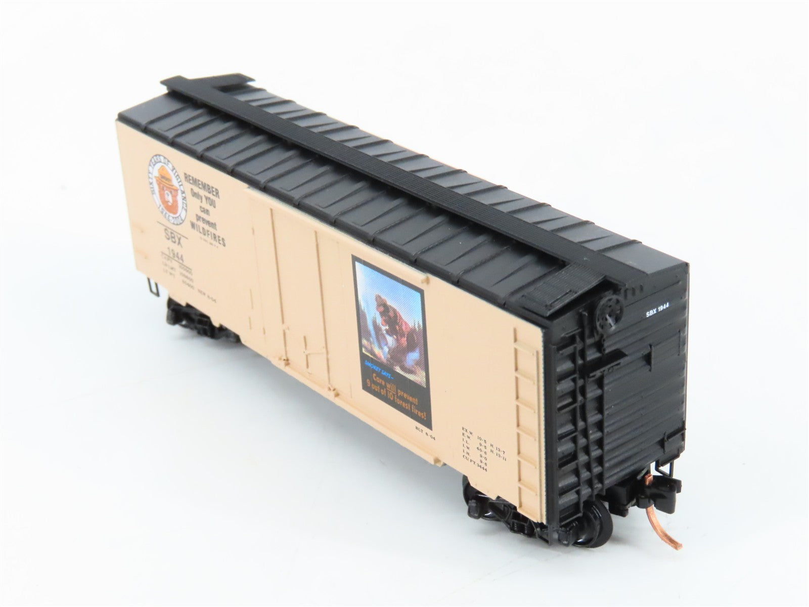 N Scale Micro-Trains MTL 21480 SBX Smokey Bear 40' Plug Door Box Car 1944