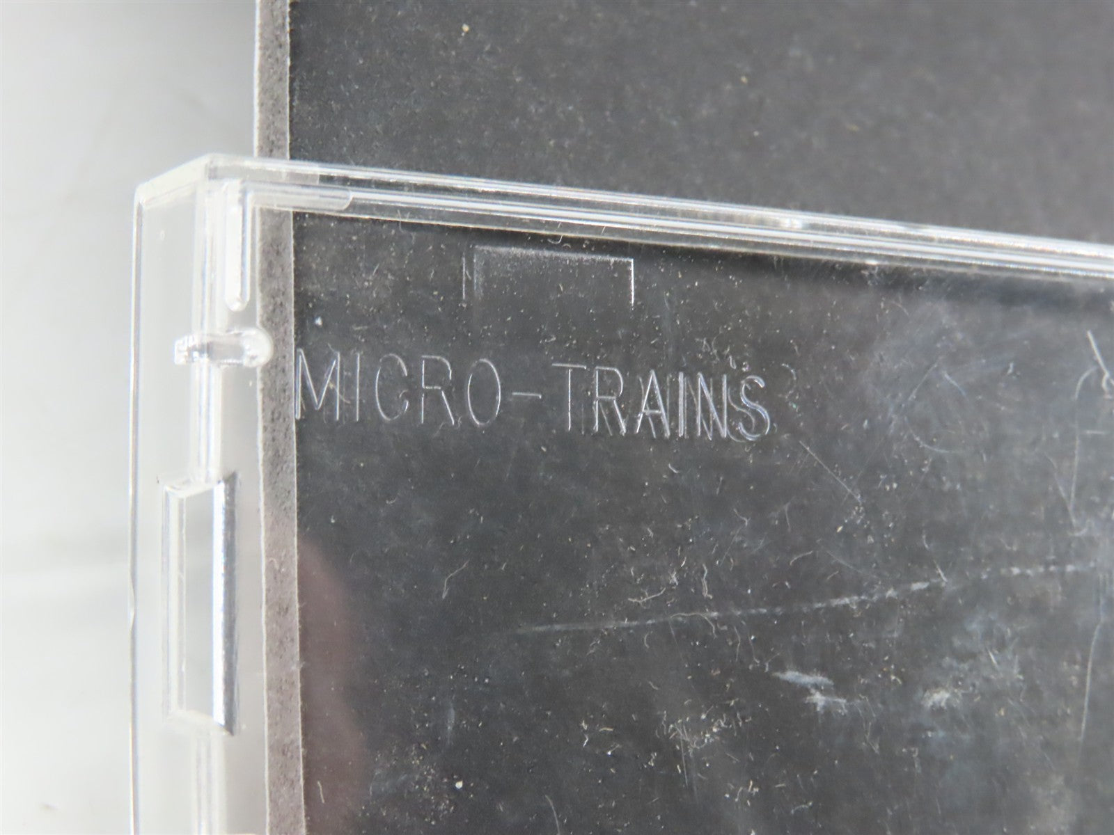 N Micro-Trains MTL 06500600 GATX Republic/Cumberland Single Dome Tank Car 8556
