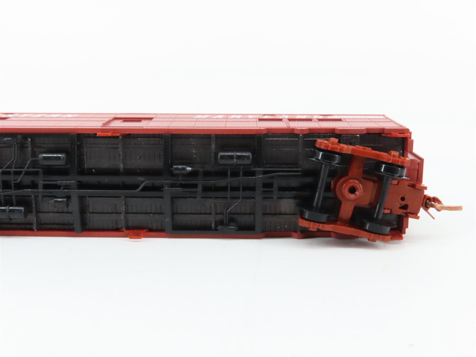 N Scale Micro-Trains MTL 11800030 WM Western Maryland 50' Troop Kitchen Car