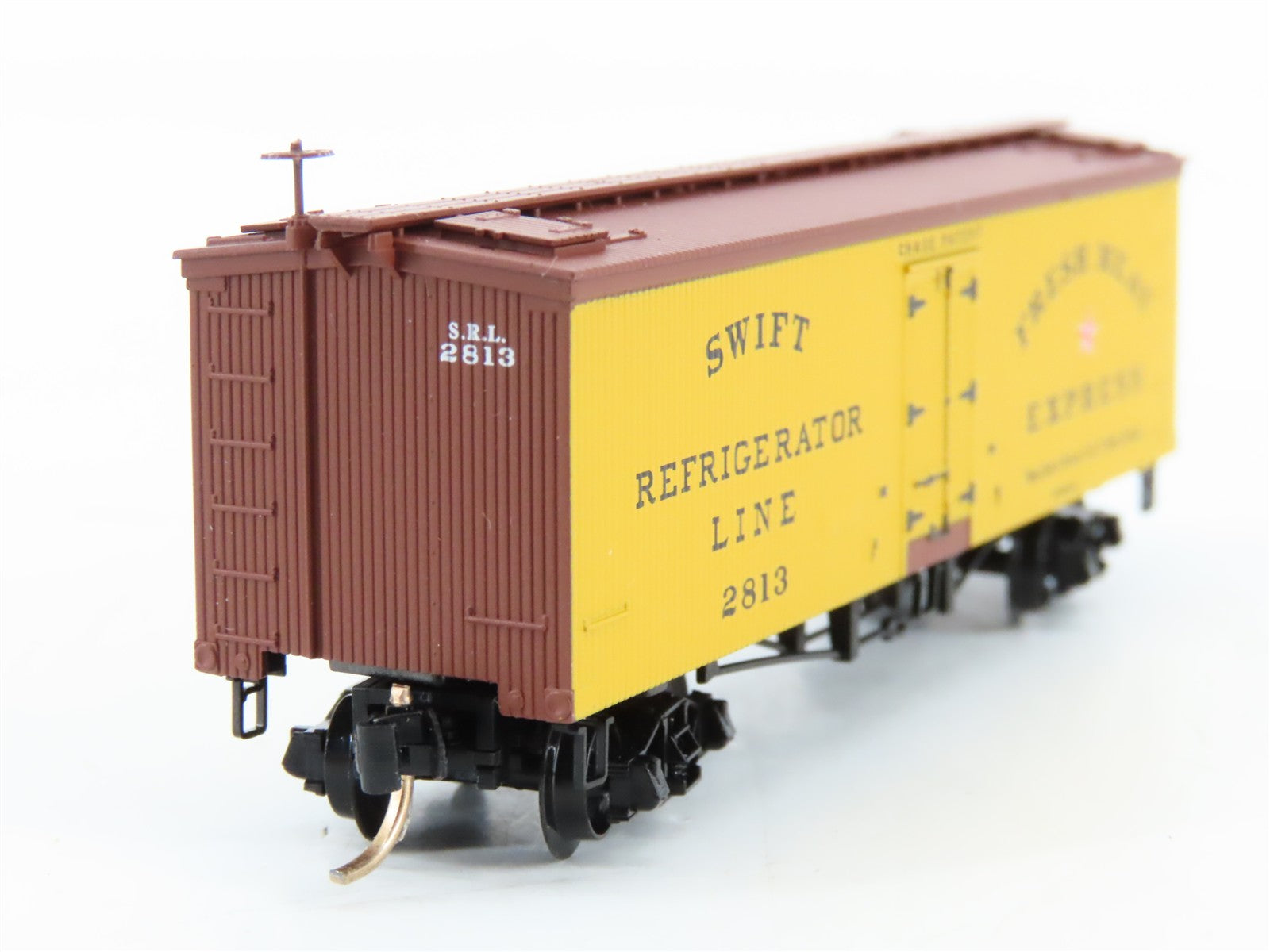 N Scale Micro-Trains MTL 58010 SRL Swift Refrigerator Line 36' Reefer 2813